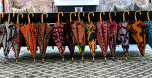 Load image into Gallery viewer, lightweight, portable japarra sun umbrellas and parasols to protect you from the sun's damaging UV rays that cause burning, premature aging and skin cancer.